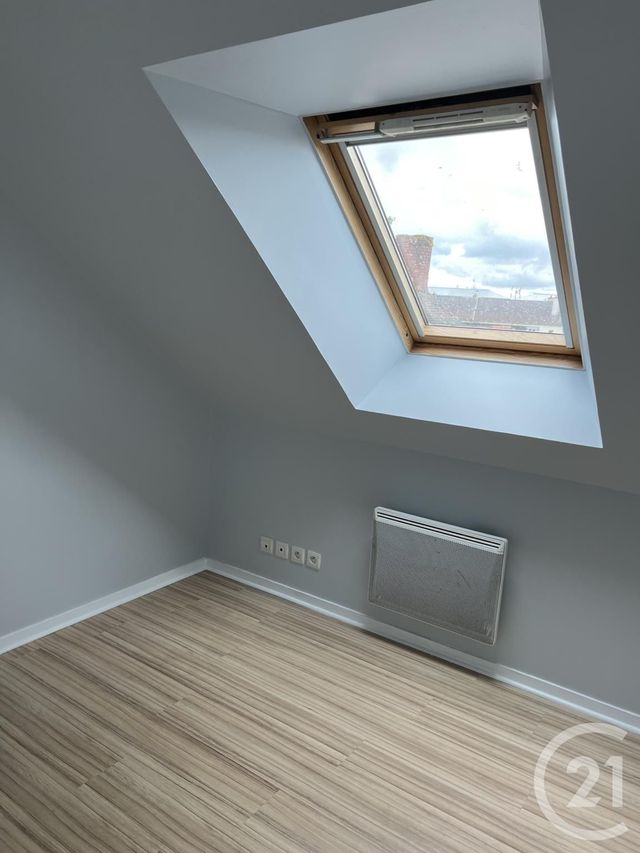 Appartement T2 &agrave; louer - 3 pi&egrave;ces - 28,40 m2 - Fougeres - 35 - BRETAGNE
