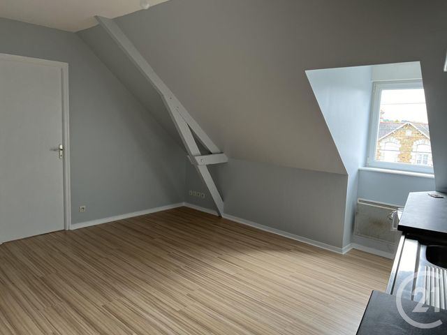 Appartement T2 &agrave; louer - 3 pi&egrave;ces - 28,40 m2 - Fougeres - 35 - BRETAGNE