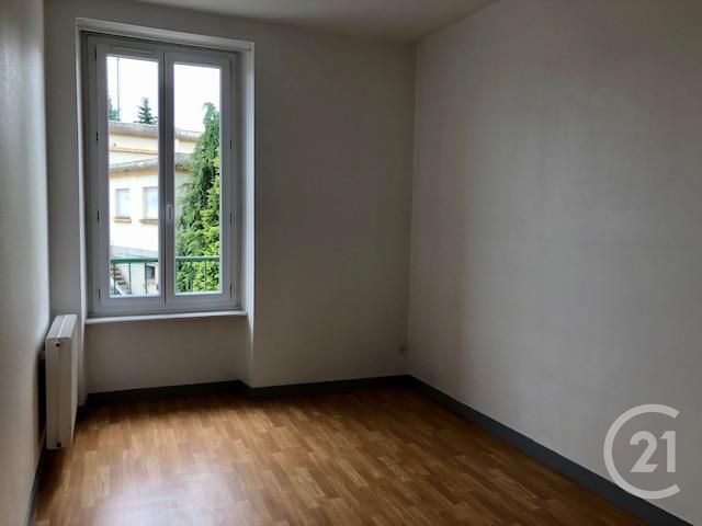 Appartement &agrave; louer - 2 pi&egrave;ces - 35 m2 - Fougeres - 35 - BRETAGNE