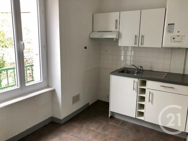 Appartement &agrave; louer - 2 pi&egrave;ces - 35 m2 - Fougeres - 35 - BRETAGNE