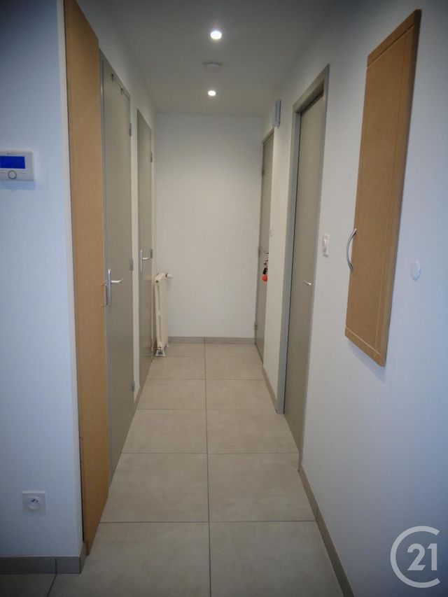 Appartement &agrave; louer - 2 pi&egrave;ces - 54 m2 - Fougeres - 35 - BRETAGNE