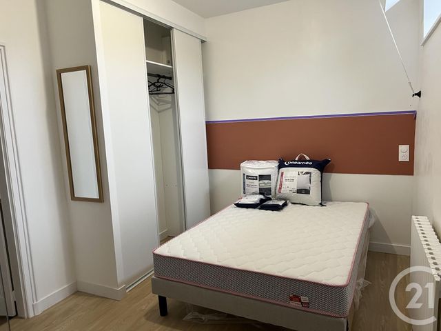 Appartement &agrave; louer - 2 pi&egrave;ces - 41 m2 - Fougeres - 35 - BRETAGNE