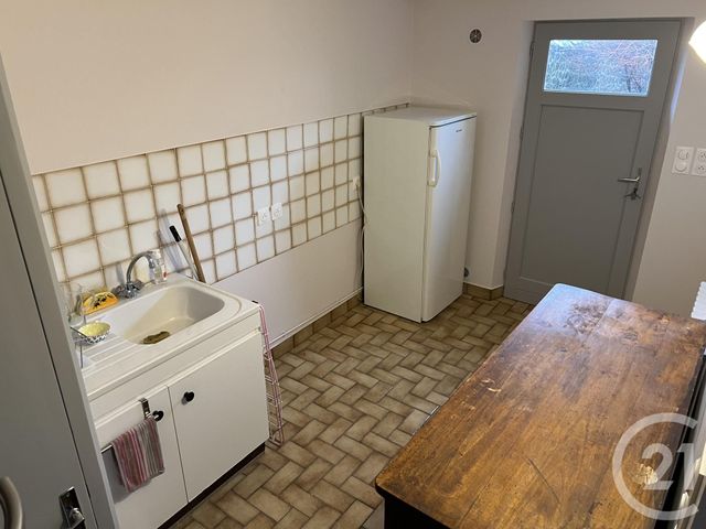 Appartement &agrave; louer - 2 pi&egrave;ces - 41 m2 - Fougeres - 35 - BRETAGNE