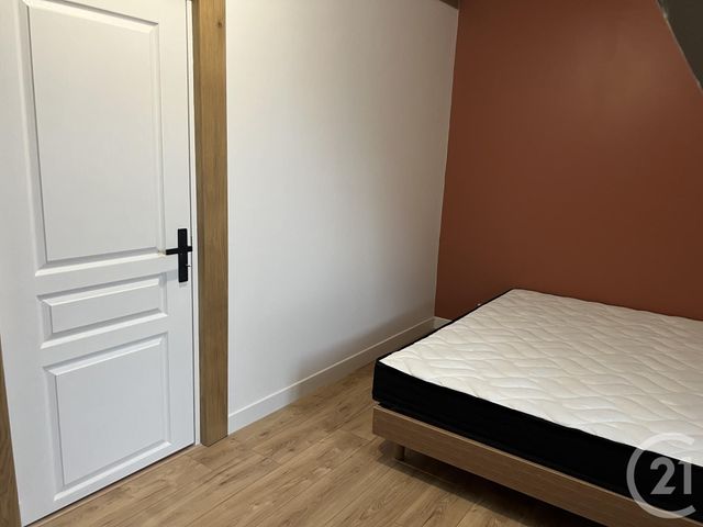 Appartement &agrave; louer - 2 pi&egrave;ces - 36,71 m2 - Fougeres - 35 - BRETAGNE