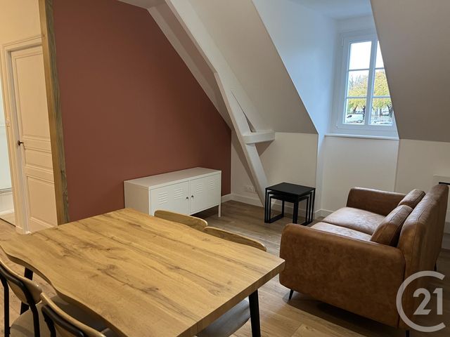 Appartement &agrave; louer - 2 pi&egrave;ces - 36,71 m2 - Fougeres - 35 - BRETAGNE