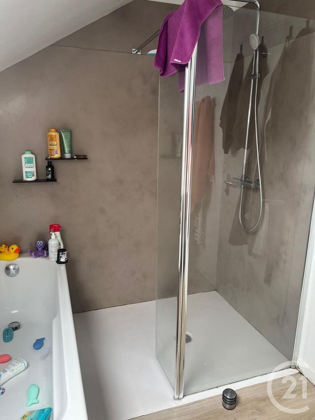 Appartement &agrave; louer - 4 pi&egrave;ces - 99,38 m2 - Lecousse - 35 - BRETAGNE