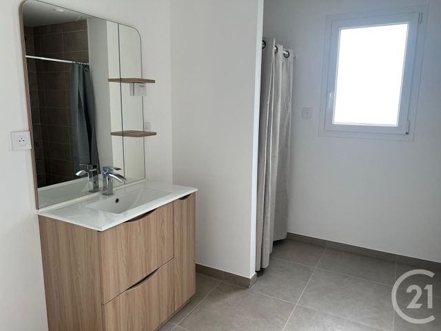 Maison &agrave; louer - 6 pi&egrave;ces - 156,40 m2 - Romagne - 35 - BRETAGNE
