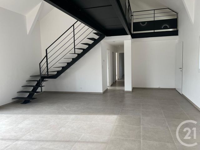 Maison &agrave; louer - 6 pi&egrave;ces - 156,40 m2 - Romagne - 35 - BRETAGNE