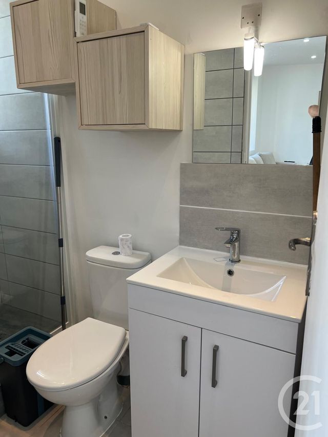Appartement &agrave; louer - 2 pi&egrave;ces - 38,56 m2 - Fougeres - 35 - BRETAGNE