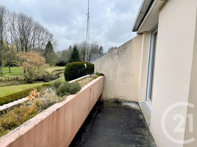 Appartement Duplex &agrave; louer - 4 pi&egrave;ces - 80,81 m2 - Fougeres - 35 - BRETAGNE