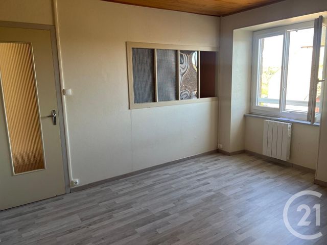 Maison &agrave; louer - 3 pi&egrave;ces - 76 m2 - St Georges De Chesne - 35 - BRETAGNE