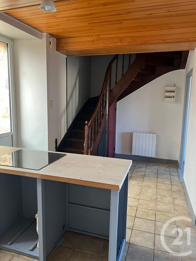 Maison &agrave; louer - 3 pi&egrave;ces - 76 m2 - St Georges De Chesne - 35 - BRETAGNE