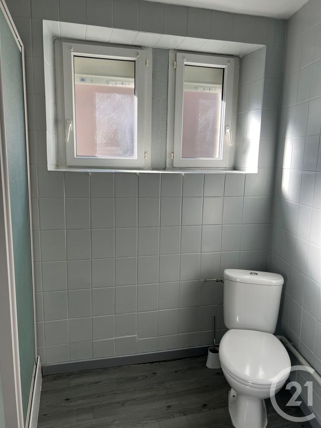 Maison &agrave; louer - 3 pi&egrave;ces - 76 m2 - St Georges De Chesne - 35 - BRETAGNE