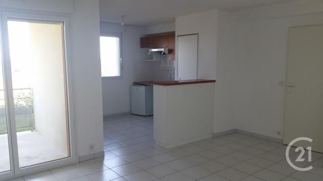 Appartement F2 &agrave; louer - 2 pi&egrave;ces - 44,66 m2 - Fougeres - 35 - BRETAGNE