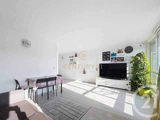 Appartement F3 &agrave; vendre - 3 pi&egrave;ces - 72,64 m2 - Noisy Le Grand - 93 - ILE-DE-FRANCE