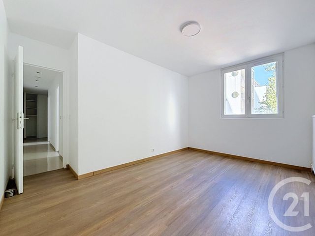 Appartement F4 &agrave; vendre - 4 pi&egrave;ces - 84,22 m2 - Noisy Le Grand - 93 - ILE-DE-FRANCE