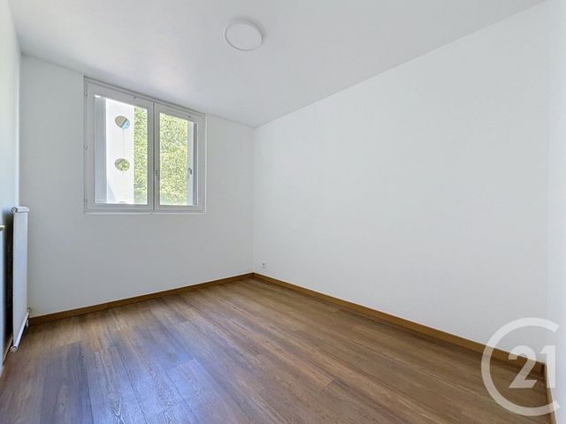 Appartement F4 &agrave; vendre - 4 pi&egrave;ces - 84,22 m2 - Noisy Le Grand - 93 - ILE-DE-FRANCE