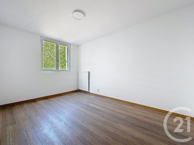 Appartement F4 &agrave; vendre - 4 pi&egrave;ces - 84,22 m2 - Noisy Le Grand - 93 - ILE-DE-FRANCE