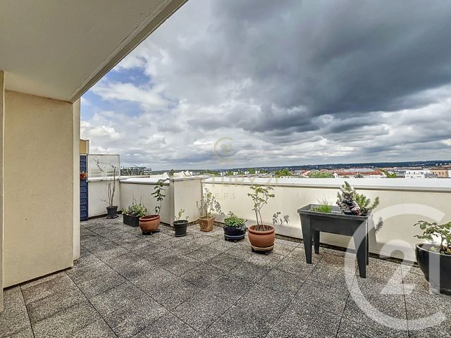 Appartement Duplex à vendre - 6 pièces - 121 m2 - Noisy Le Grand - 93 - ILE-DE-FRANCE