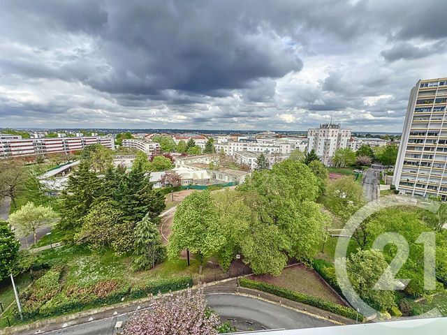 Appartement Duplex à vendre - 6 pièces - 121 m2 - Noisy Le Grand - 93 - ILE-DE-FRANCE