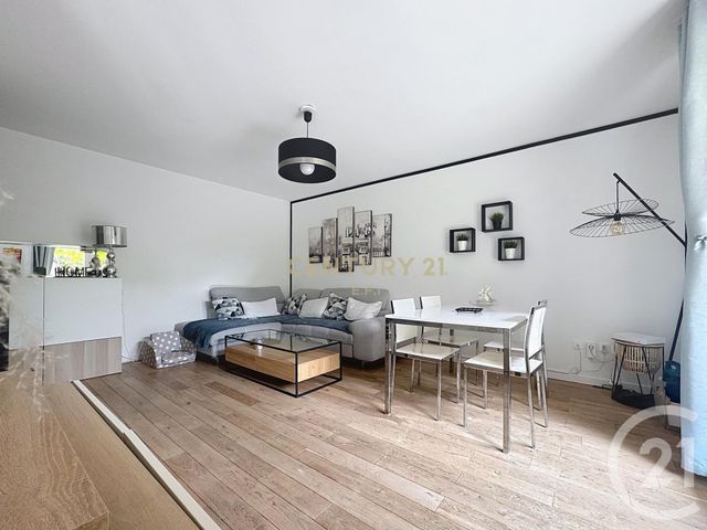 Appartement F4 &agrave; vendre - 4 pi&egrave;ces - 79,35 m2 - Noisy Le Grand - 93 - ILE-DE-FRANCE