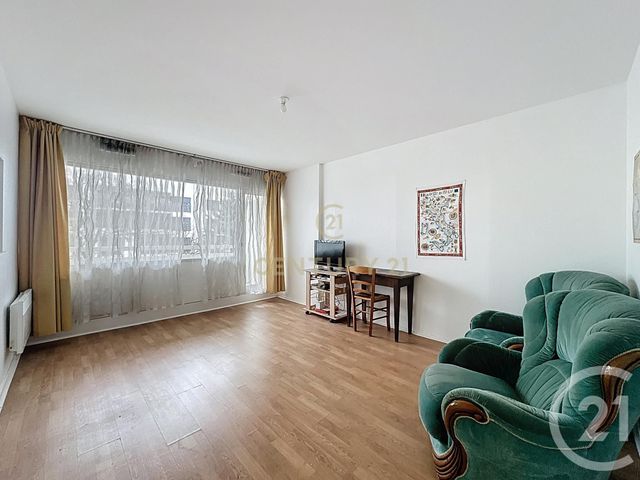 Appartement F4 à vendre - 4 pièces - 80,87 m2 - Noisy Le Grand - 93 - ILE-DE-FRANCE