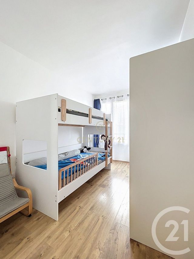 Appartement F3 à vendre - 3 pièces - 58,45 m2 - Noisy Le Grand - 93 - ILE-DE-FRANCE