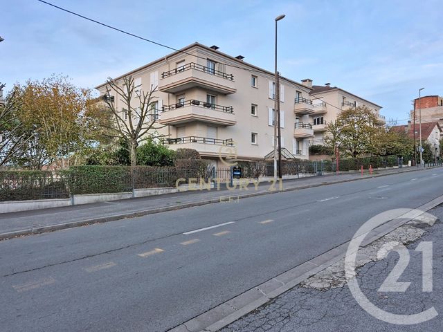 Appartement Studio &agrave; louer - 1 pi&egrave;ce - 27,84 m2 - Noisy Le Grand - 93 - ILE-DE-FRANCE