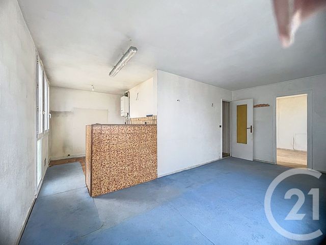 Appartement F3 &agrave; vendre - 4 pi&egrave;ces - 64,27 m2 - Noisy Le Grand - 93 - ILE-DE-FRANCE