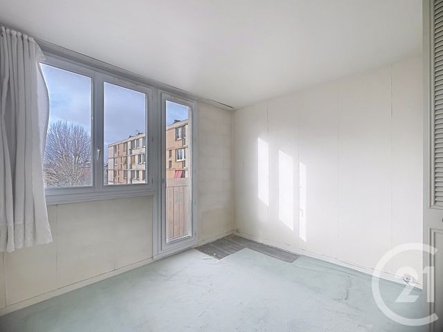Appartement F3 &agrave; vendre - 4 pi&egrave;ces - 64,27 m2 - Noisy Le Grand - 93 - ILE-DE-FRANCE