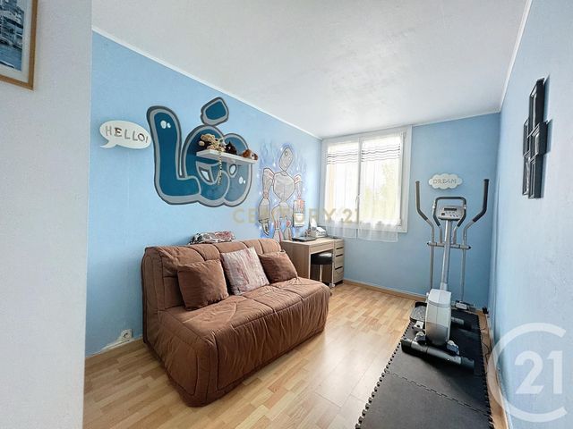 Appartement F5 à vendre - 5 pièces - 74,63 m2 - Noisy Le Grand - 93 - ILE-DE-FRANCE