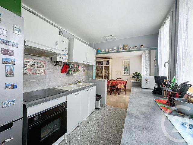 Appartement F5 à vendre - 5 pièces - 74,63 m2 - Noisy Le Grand - 93 - ILE-DE-FRANCE