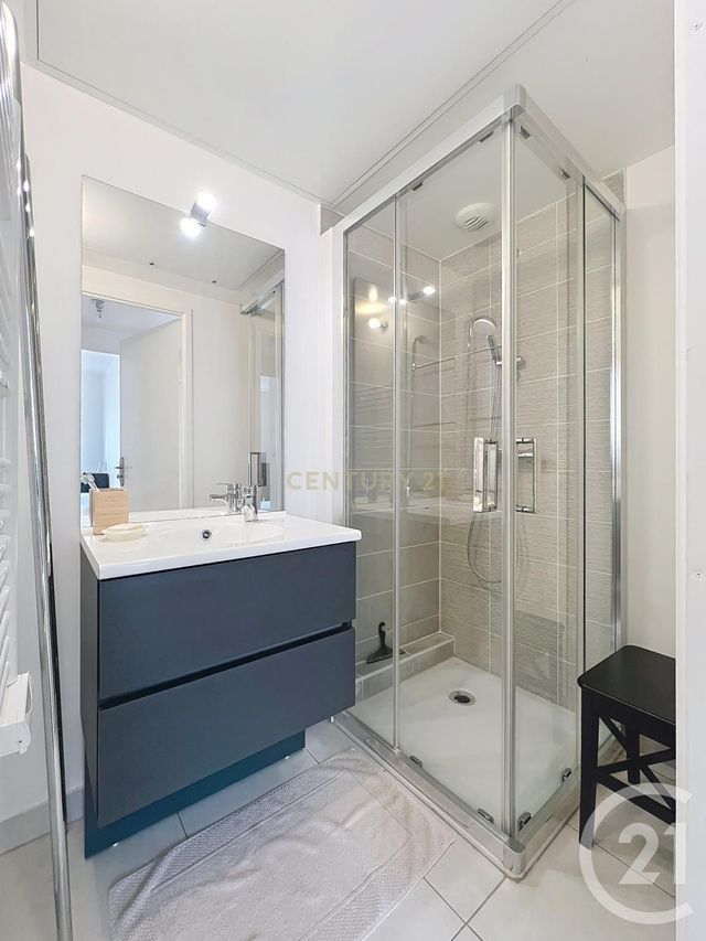 Appartement F4 à vendre - 4 pièces - 74,62 m2 - Noisy Le Grand - 93 - ILE-DE-FRANCE