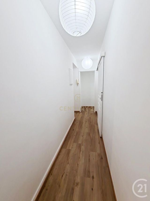 Appartement F2 à vendre - 2 pièces - 56,72 m2 - Noisy Le Grand - 93 - ILE-DE-FRANCE