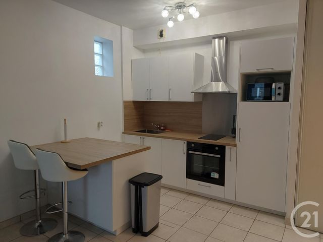 Appartement F1 &agrave; louer - 1 pi&egrave;ce - 30,35 m2 - Noisy Le Grand - 93 - ILE-DE-FRANCE