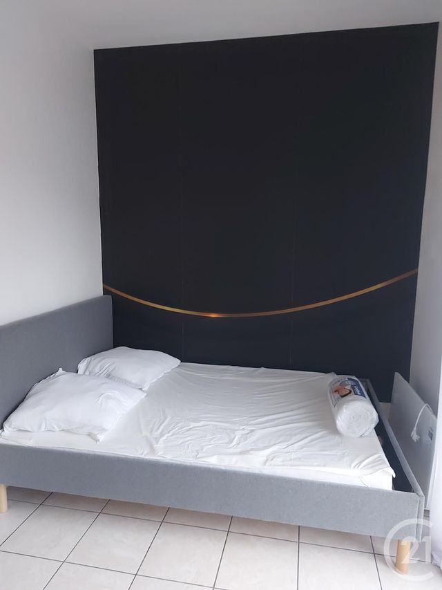 Appartement F1 &agrave; louer - 1 pi&egrave;ce - 30,35 m2 - Noisy Le Grand - 93 - ILE-DE-FRANCE