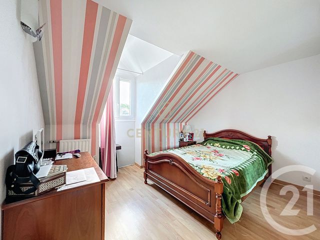 Maison à vendre - 5 pièces - 100 m2 - Noisy Le Grand - 93 - ILE-DE-FRANCE