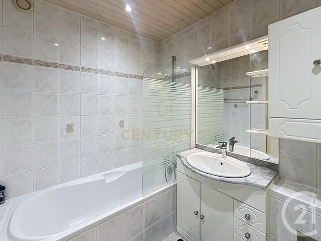 Appartement F2 &agrave; vendre - 2 pi&egrave;ces - 43,29 m2 - Noisy Le Grand - 93 - ILE-DE-FRANCE