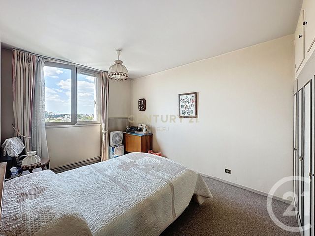 Appartement F3 à vendre - 3 pièces - 70,87 m2 - Noisy Le Grand - 93 - ILE-DE-FRANCE