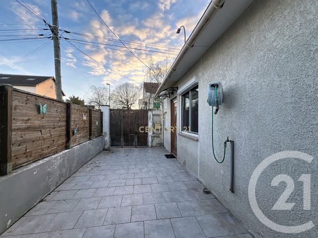 Appartement F3 à vendre - 3 pièces - 48,66 m2 - Noisy Le Grand - 93 - ILE-DE-FRANCE