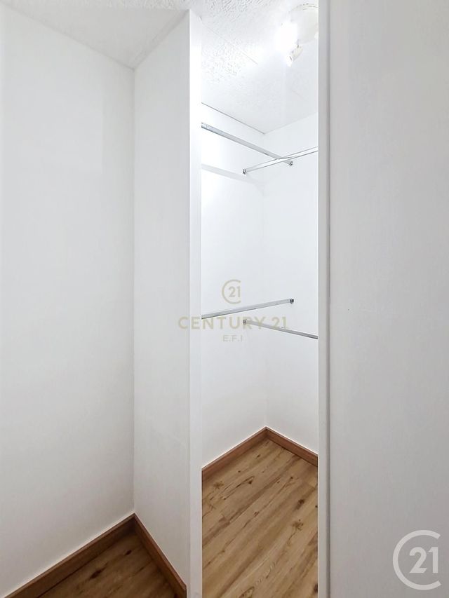 Appartement F2 à vendre - 2 pièces - 56,72 m2 - Noisy Le Grand - 93 - ILE-DE-FRANCE