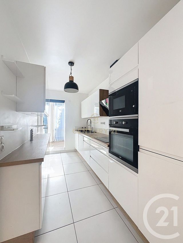 Appartement F4 à vendre - 4 pièces - 102 m2 - Noisy Le Grand - 93 - ILE-DE-FRANCE