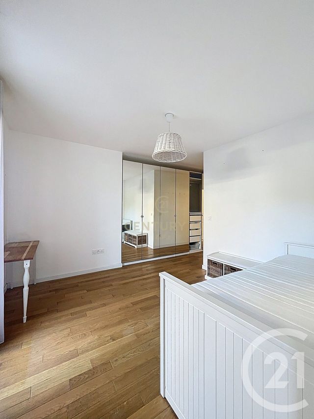 Appartement F4 à vendre - 4 pièces - 102 m2 - Noisy Le Grand - 93 - ILE-DE-FRANCE