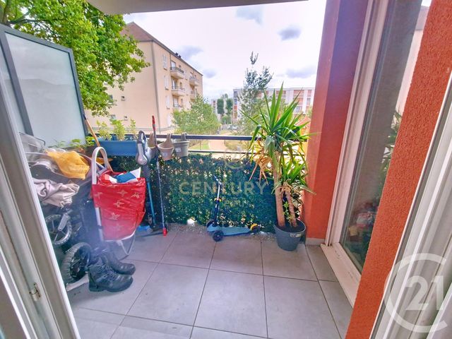 Appartement F3 à vendre - 3 pièces - 55,66 m2 - Noisy Le Grand - 93 - ILE-DE-FRANCE