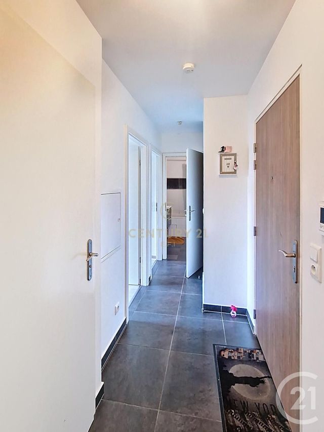 Appartement F3 à vendre - 3 pièces - 55,66 m2 - Noisy Le Grand - 93 - ILE-DE-FRANCE