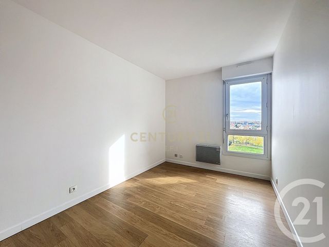 Appartement F2 à vendre - 2 pièces - 51 m2 - Noisy Le Grand - 93 - ILE-DE-FRANCE