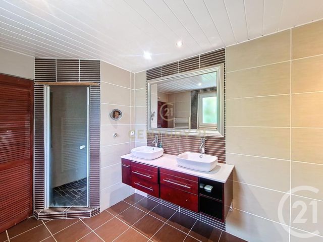 Maison à vendre - 7 pièces - 205 m2 - Noisy Le Grand - 93 - ILE-DE-FRANCE