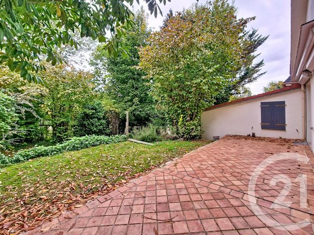 Maison à vendre - 7 pièces - 205 m2 - Noisy Le Grand - 93 - ILE-DE-FRANCE