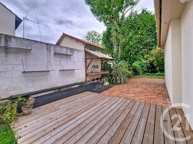 Maison à vendre - 7 pièces - 205 m2 - Noisy Le Grand - 93 - ILE-DE-FRANCE