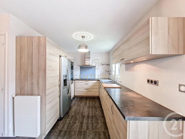 Maison à vendre - 7 pièces - 205 m2 - Noisy Le Grand - 93 - ILE-DE-FRANCE